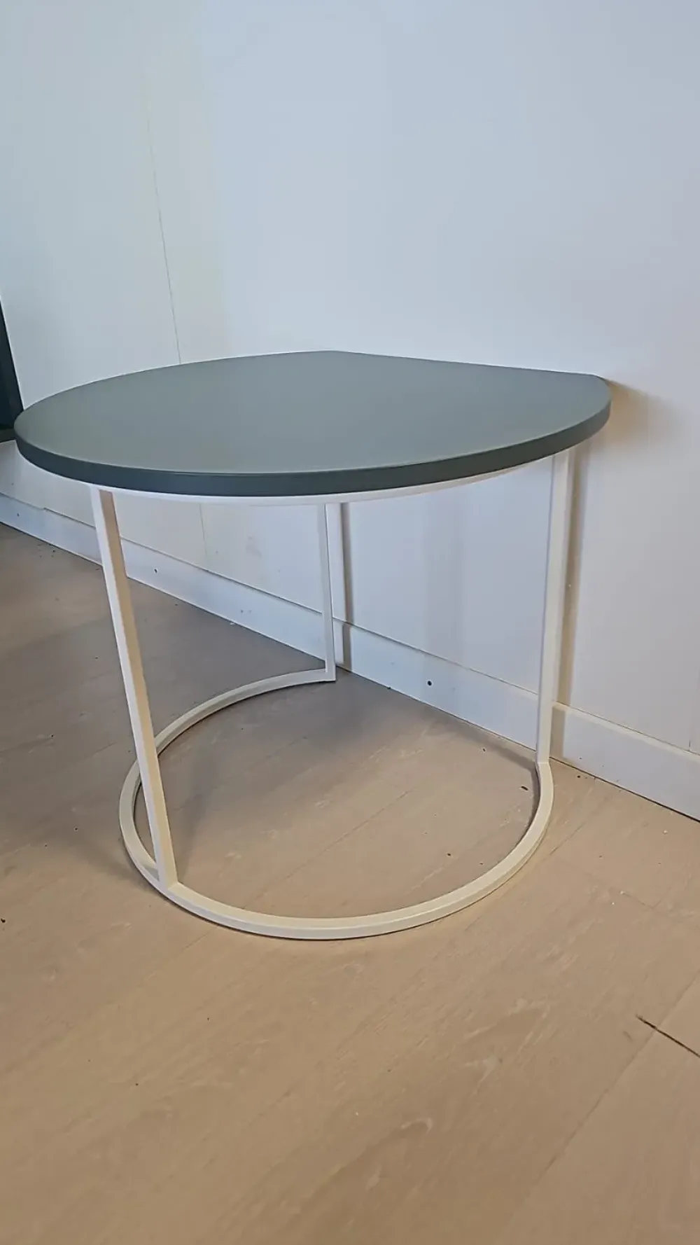 Tavolino Moon dell'azienda a prezzi convenienti - 75%^Adok