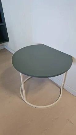 Tavolino Moon dell'azienda a prezzi convenienti - 75%^Adok