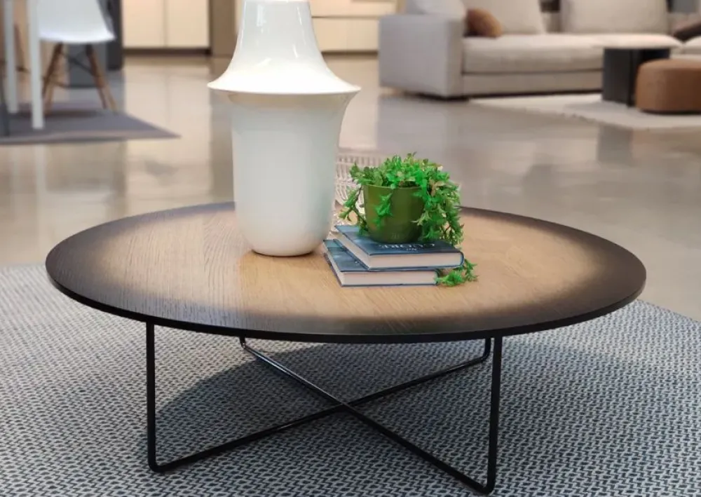 Hot Tavolino modello My moon my mirror in OFFERTA OUTLET Tavolini