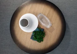 Hot Tavolino modello My moon my mirror in OFFERTA OUTLET Tavolini