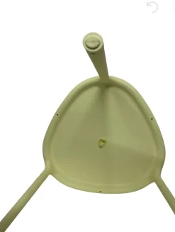 Tavolino Tavolino air table triangolare della firma con forte sconto - 51%^Magis Online