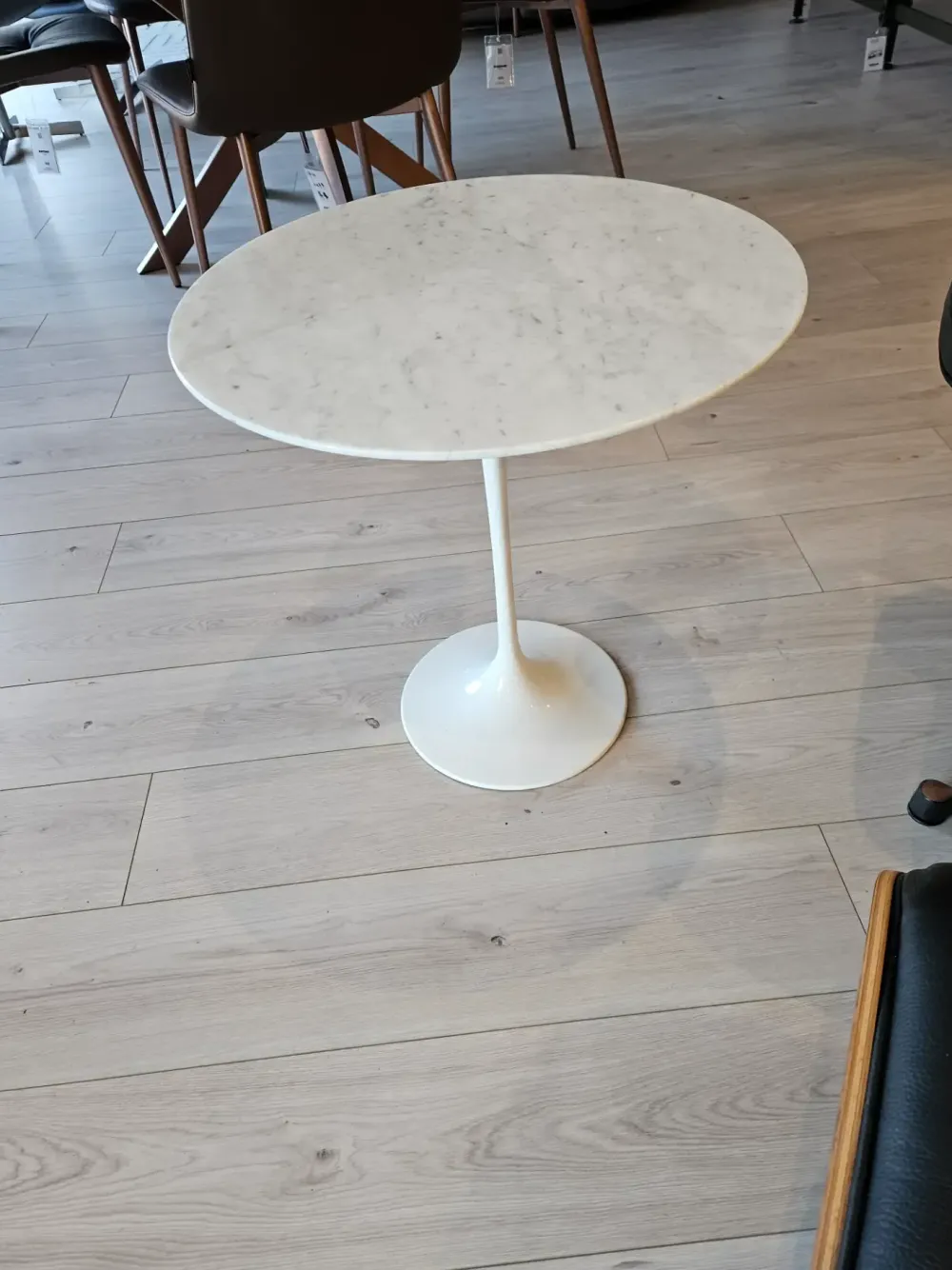 Online Tavolino Tavolino modello e 57 t dell'azienda a prezzi convenienti - 36% Tavolini