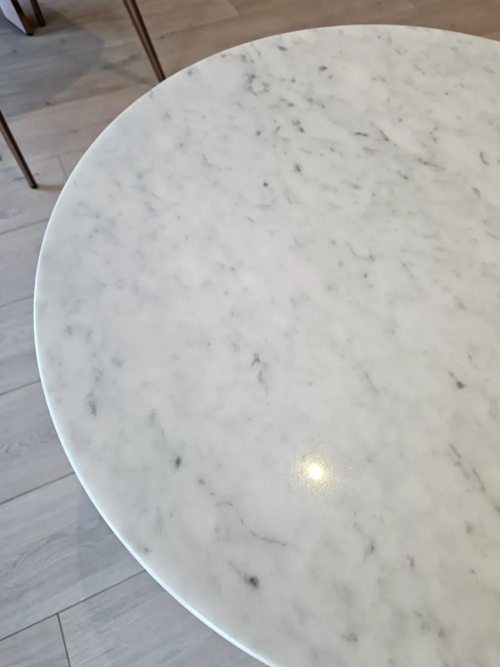 Online Tavolino Tavolino modello e 57 t dell'azienda a prezzi convenienti - 36% Tavolini