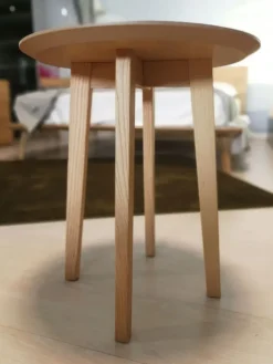 Dall'Agnese Tavolino tondo modello Zoe con piano e basamento in rovere nodi- Tavolini