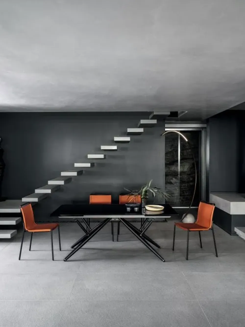 Outlet Tavolo Bridge in legno Fisso scontato 25% Tavoli