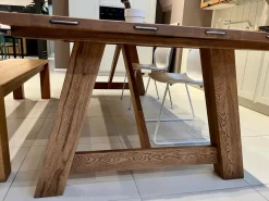 Devina Nais Tavolo Castle in legno Fisso- Tavoli