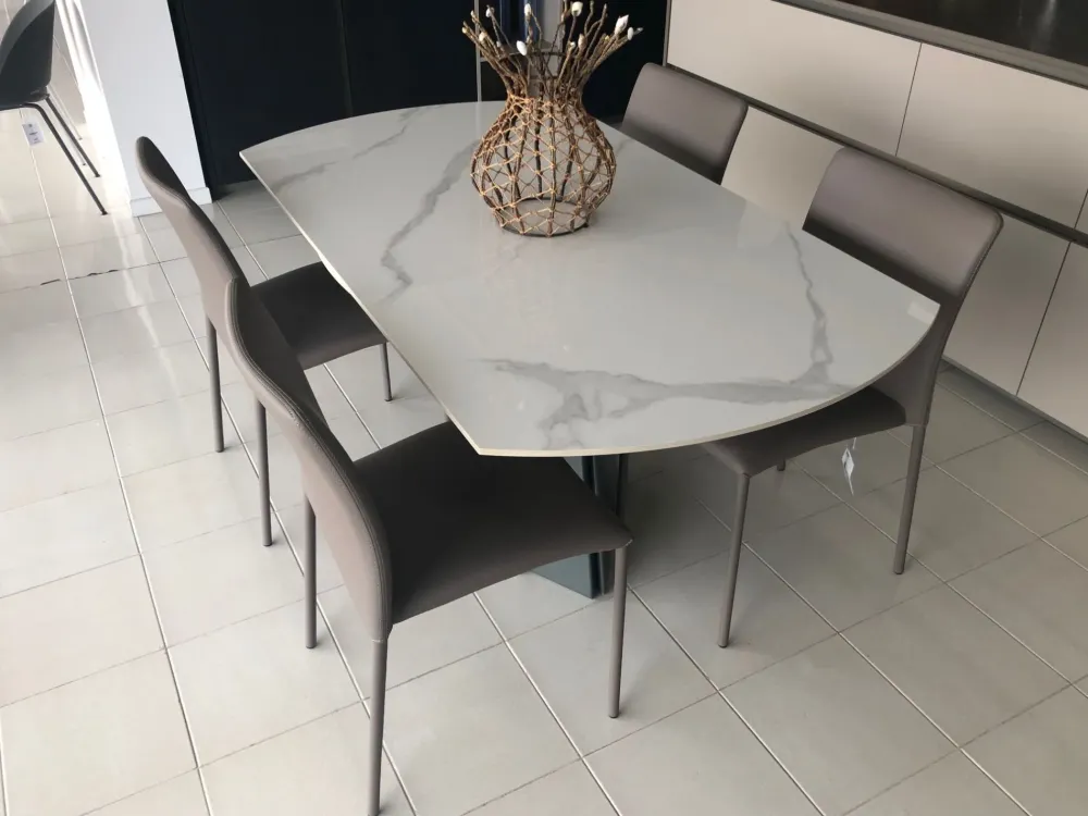 Target Point Tavolo con piano in ceramica rotondo di a PREZZO OUTLET- Tavoli