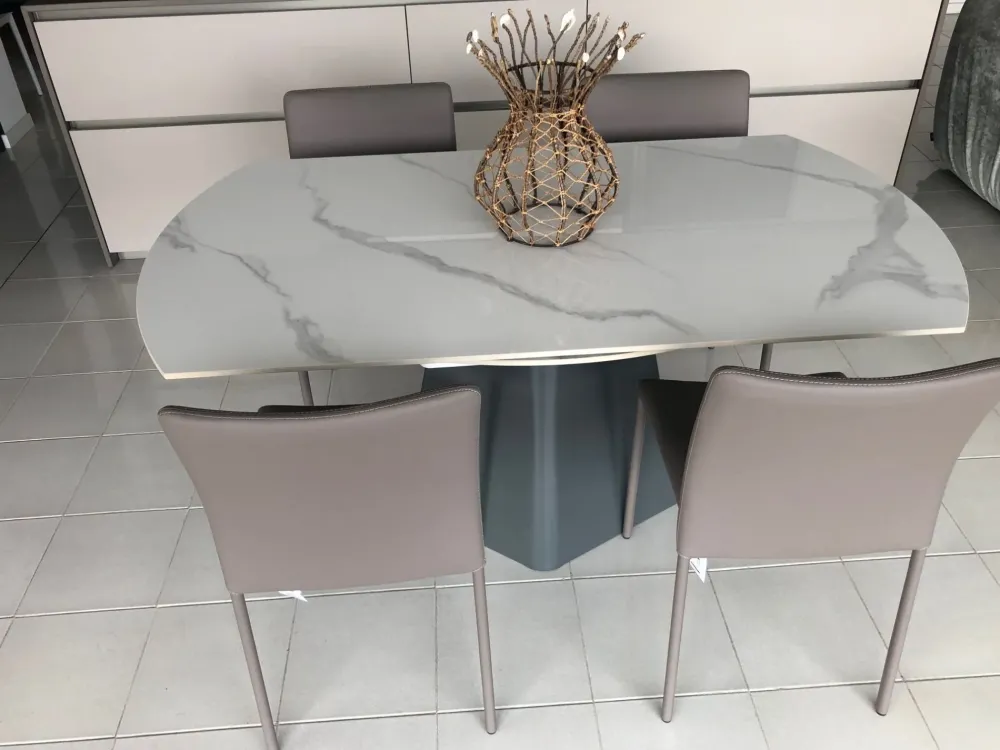 Target Point Tavolo con piano in ceramica rotondo di a PREZZO OUTLET- Tavoli