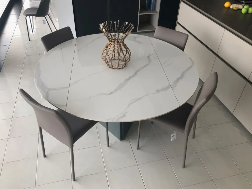 Target Point Tavolo con piano in ceramica rotondo di a PREZZO OUTLET- Tavoli