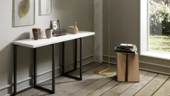 Hot Tavolo con piano in legno rettangolare di a PREZZO OUTLET Tavoli