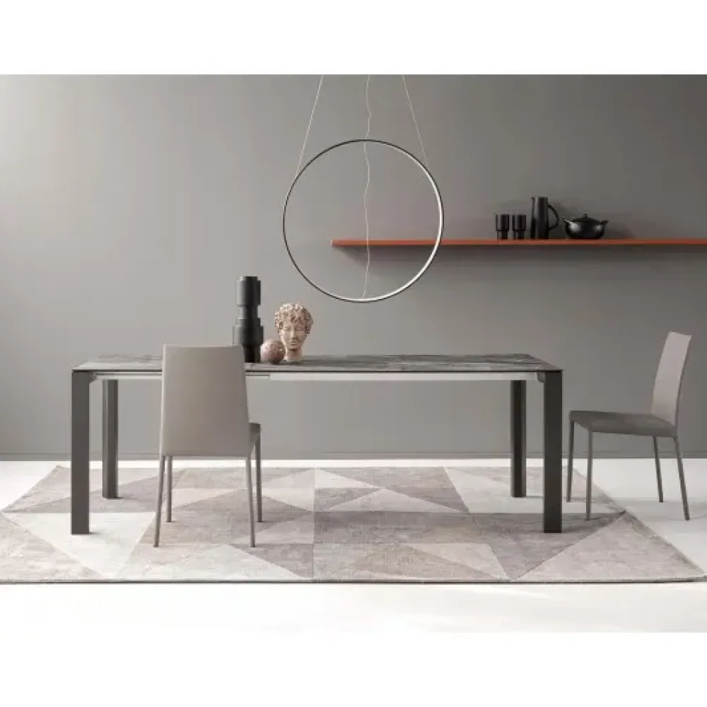 Artigianale Tavolo con piano in marmo rettangolare di a PREZZO OUTLET- Tavoli