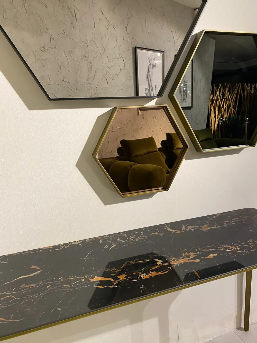 Sovet Tavolo consolle modello Slim 4 legs in Offerta Outlet- Consolle