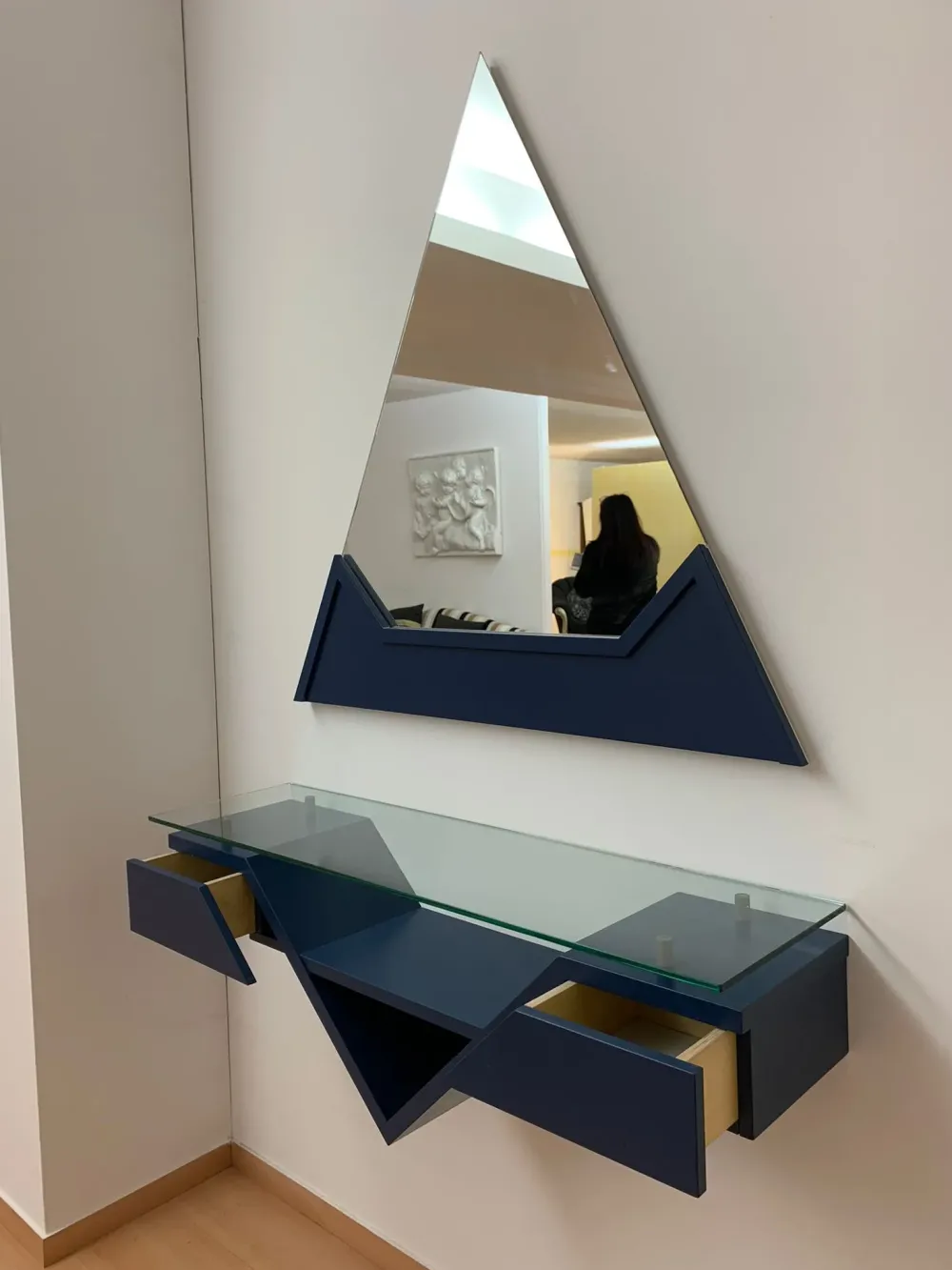 Outlet Tavolo consolle modello Triangolo a prezzo scontato Consolle