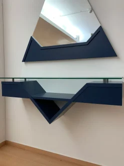 Outlet Tavolo consolle modello Triangolo a prezzo scontato Consolle