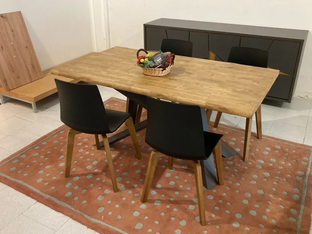 Tavolo Crossing a prezzo ribassato^FGF Mobili New