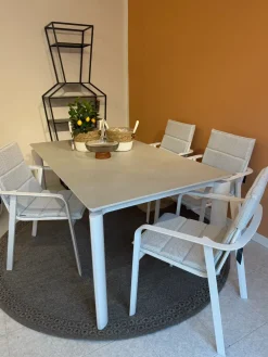 Outlet Tavolo da giardino modello Milo a prezzi convenienti Tavoli Da Giardino