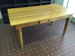 Tavolo Elite Tavolo in rovere scontato del -55 %^Elite To Be New