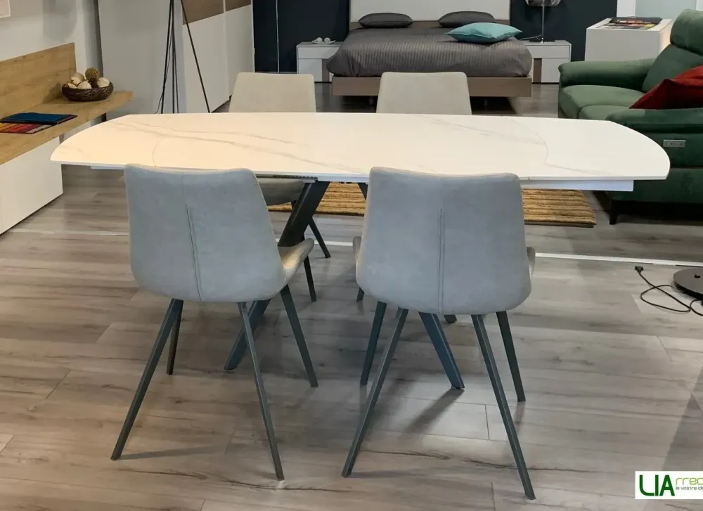 Sale Tavolo ellittico in ceramica Vortice di in Offerta Outlet Tavoli