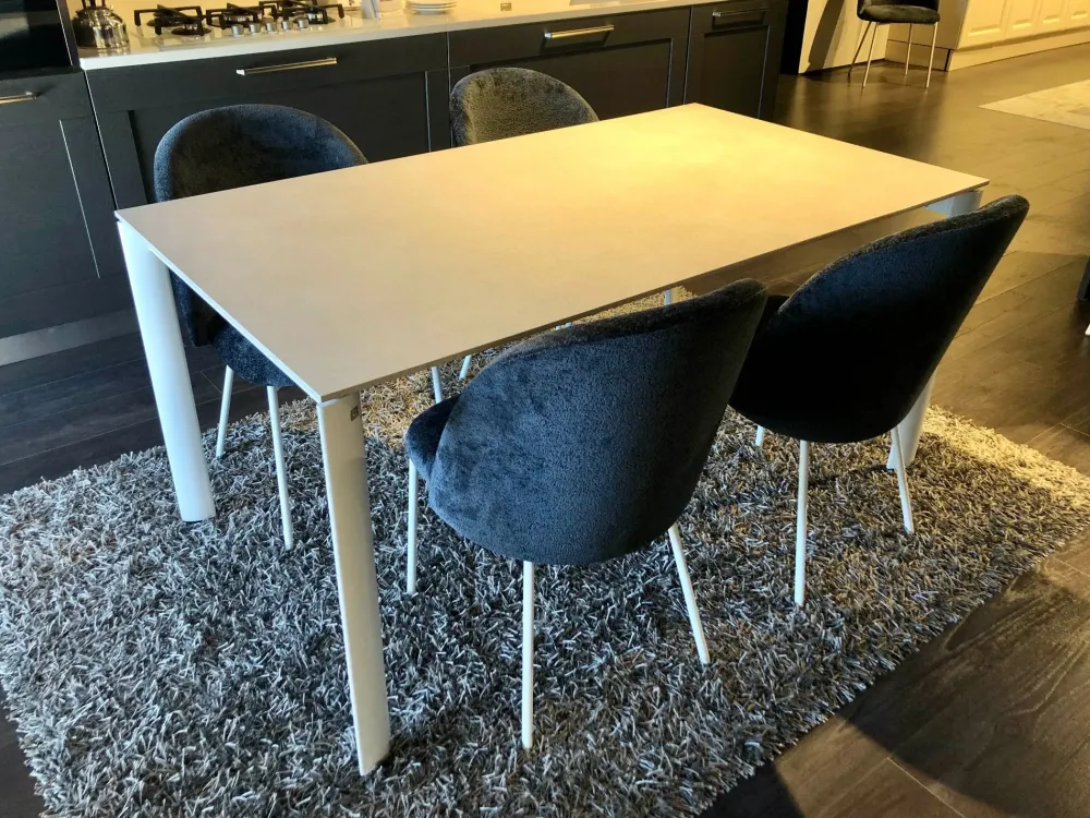 Tavolo Eminence evo di : richiedi ora il prezzo Tavoli