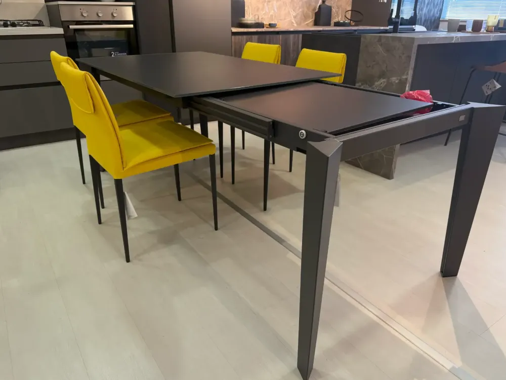 Tavolo in altri materiali rettangolare Cruz a prezzo ribassato^Bontempi Discount