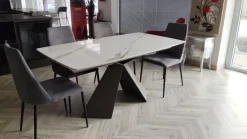 New Tavolo in ceramica rettangolare Metropolis allungabile a prezzo ribassato Tavoli