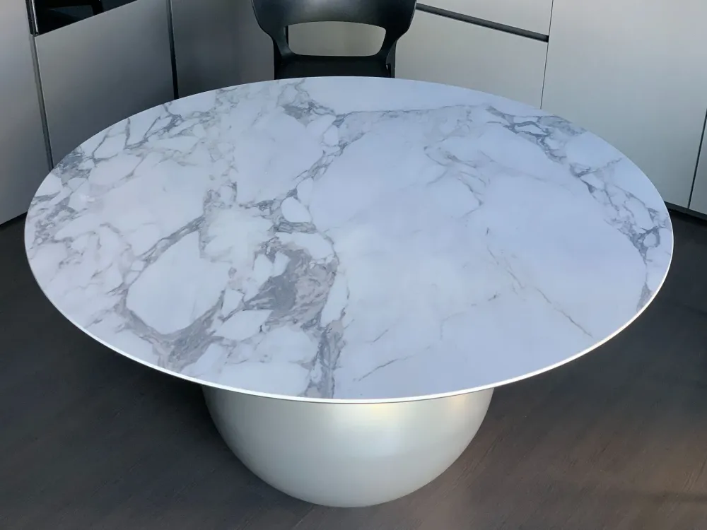 Discount Tavolo in ceramica rotondo Circus a prezzo ribassato Tavoli