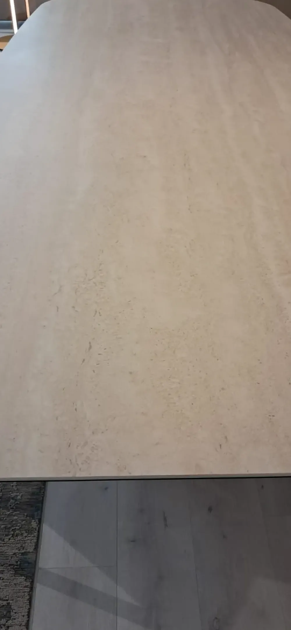 Cattelan Italia Tavolo in ceramica sagomato Skorpio in offerta outlet- Tavoli