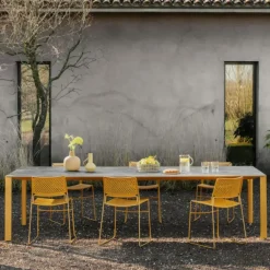 MIDJ Tavolo in laminato quadrato Akashi a prezzo scontato- Tavoli