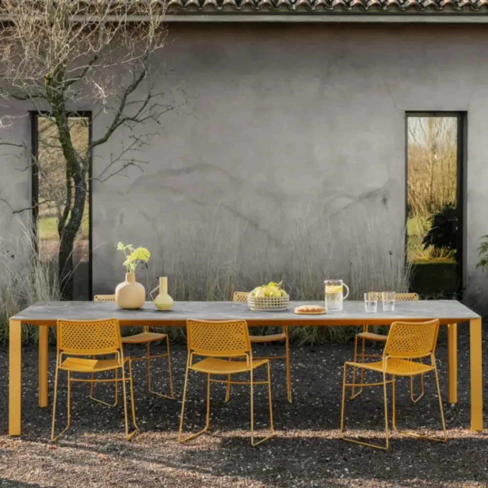 MIDJ Tavolo in laminato quadrato Akashi a prezzo scontato- Tavoli