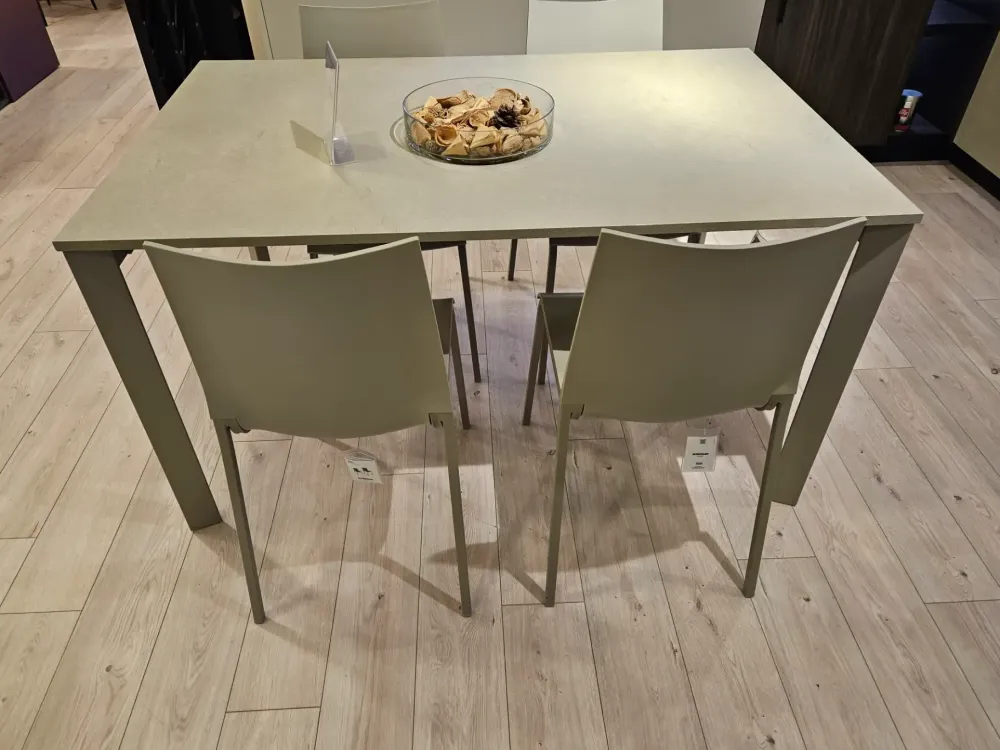 Bontempi Tavolo in laminato rettangolare Tavolo modello dublino in offerta outlet- Tavoli