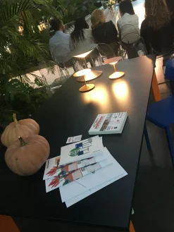 New Tavolo in legno rettangolare Aronte in offerta outlet Tavoli