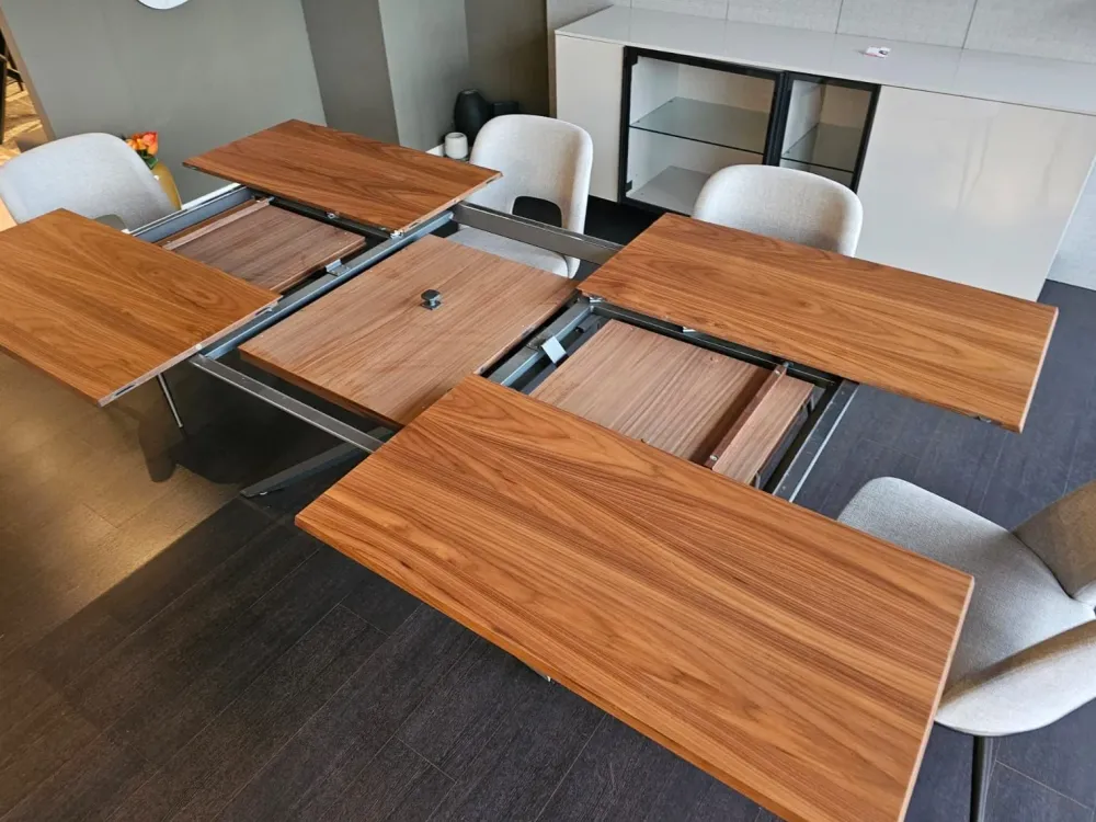 Tavolo in legno rettangolare 4x4 noce in offerta outlet^Tomasella Discount