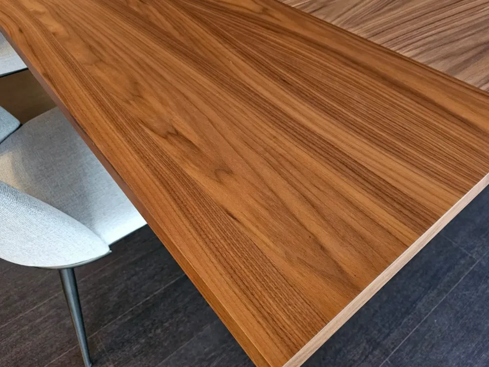 Tavolo in legno rettangolare 4x4 noce in offerta outlet^Tomasella Discount