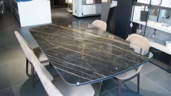 New Tavolo in marmo ovale Eiffel in offerta outlet Tavoli