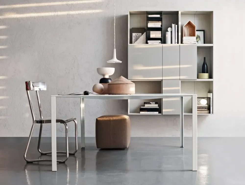 Tavolo in metallo rettangolare Less less in Offerta Outlet^Molteni & C