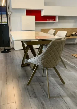 Tavolo in offerta outlet modello Priamo di^Target Point