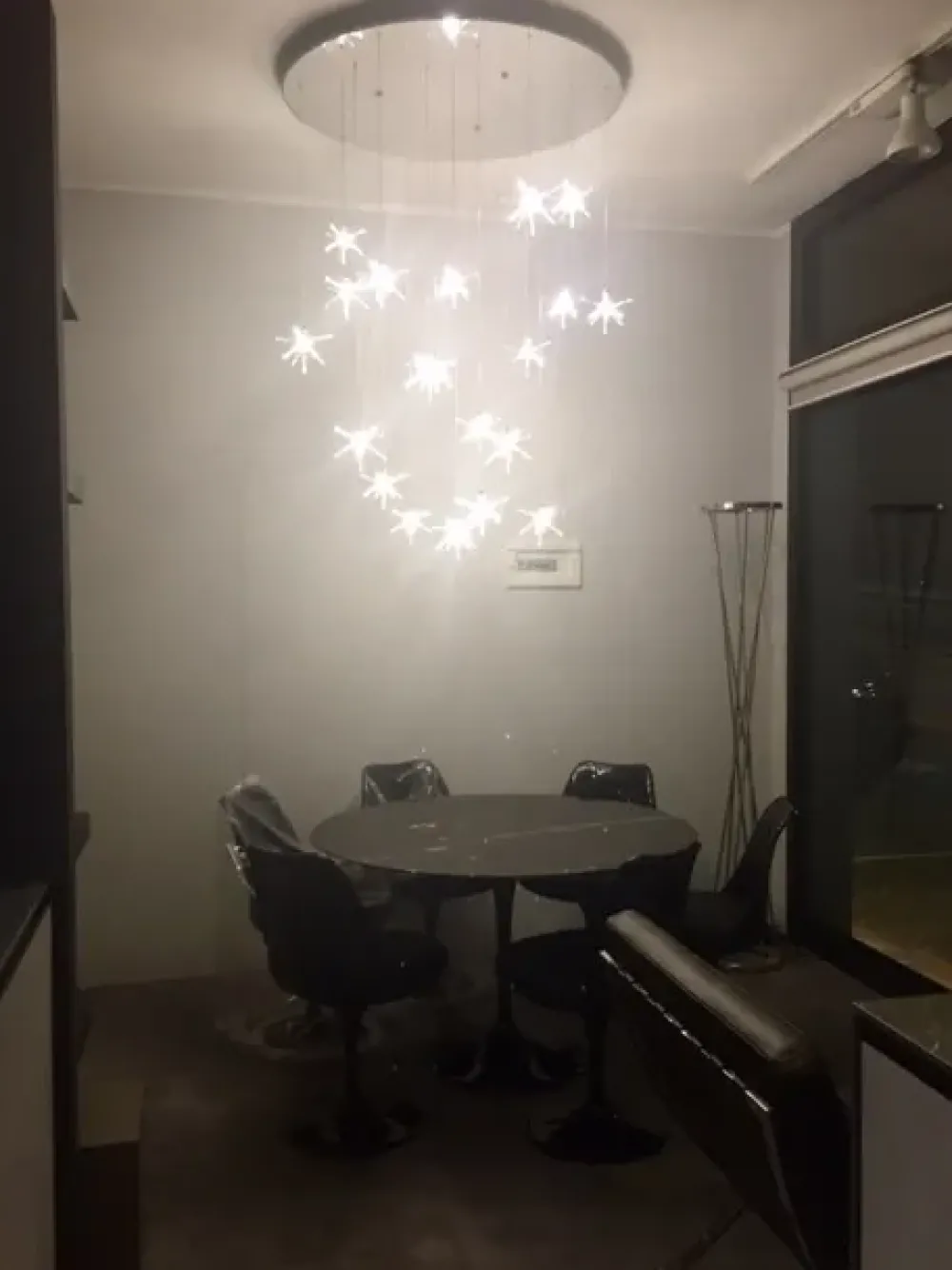 Esprit Nouveau Tavolo in pietra rotondo Tulip rotondo e/54/t marmo nero marquinia a prezzo scontato- Tavoli