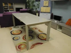 Hot Tavolo in vetro rettangolare Modem a prezzo ribassato Tavoli