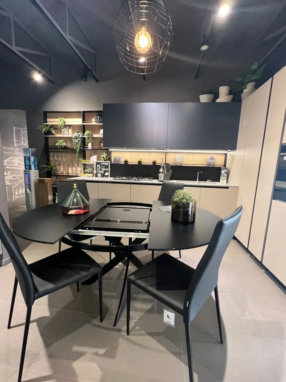 Tavolo in vetro rotondo Barone con vetro velvet antigraffio a prezzo ribassato^Bontempi Hot