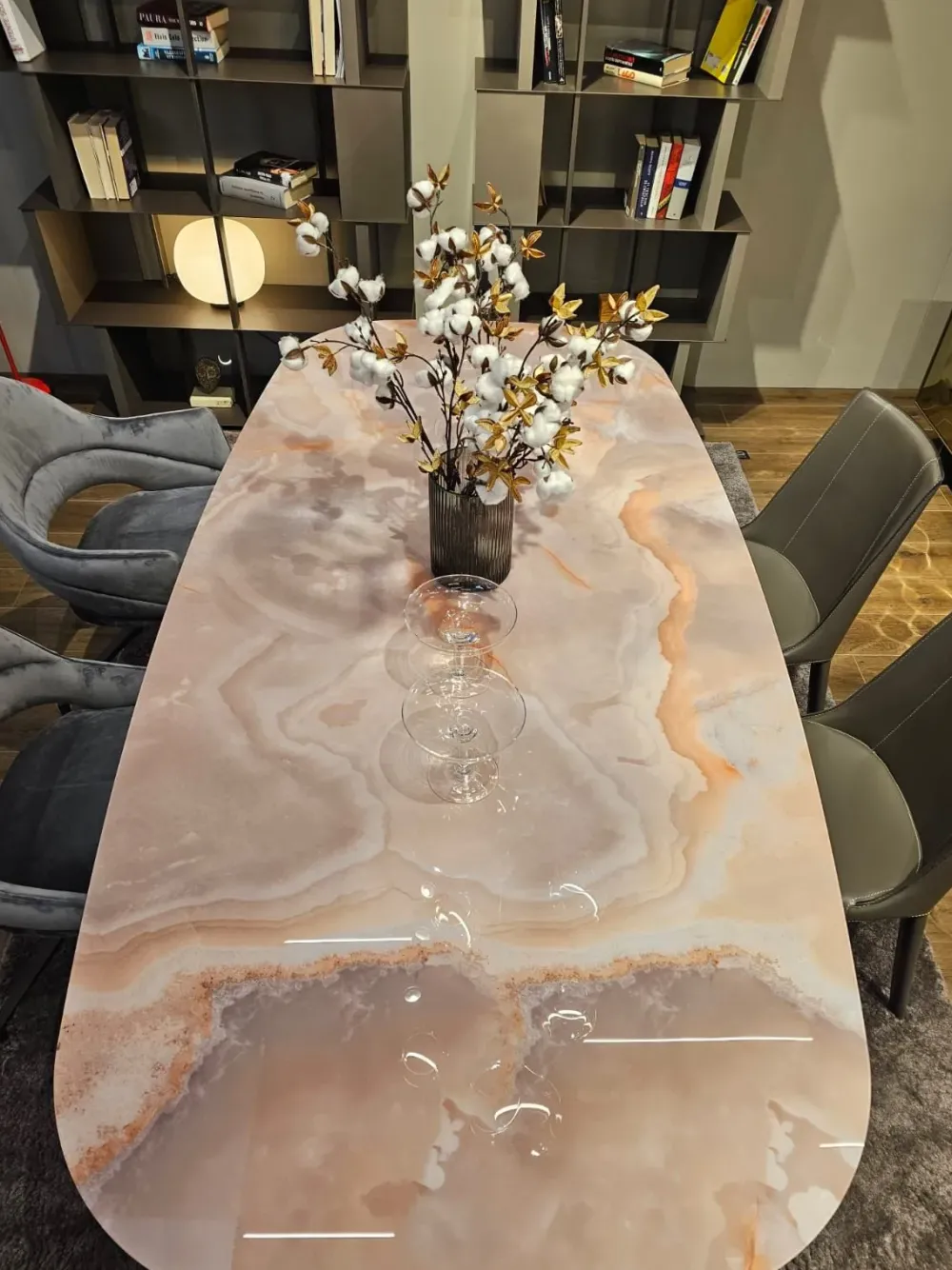 Tavolo in vetro sagomato Papillon a prezzo scontato^Ozzio New