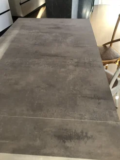 Discount Tavolo Intreccio lamina a prezzo ribassato Tavoli