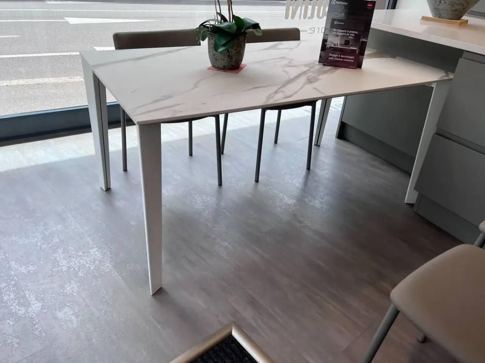 Tavolo Mary in OFFERTA OUTLET -52%^Scavolini Outlet