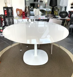 Hot Tavolo Multiplo tondo di scontato del 40% Tavoli