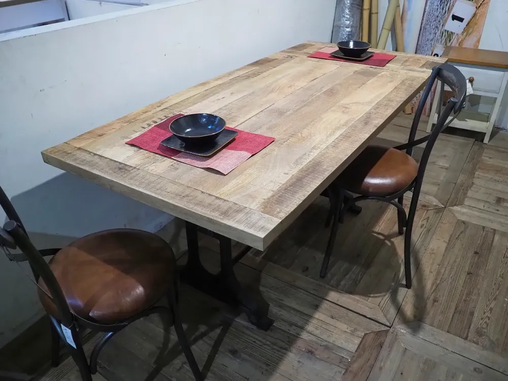 Outlet Etnico Tavolo Tavolo singer ghisa e lagno massello in offerta PREZZI OUTLET- Tavoli