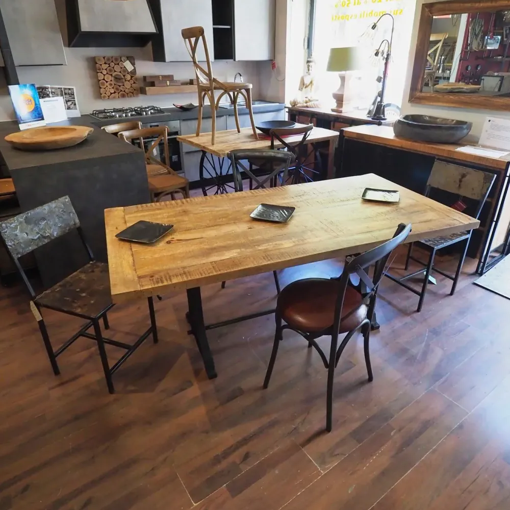 Outlet Etnico Tavolo Tavolo singer ghisa e lagno massello in offerta PREZZI OUTLET- Tavoli