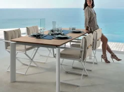 Tavolo per l'esterno modello Domino da 160/215 teak/bianco con forte sconto^Talenti Hot