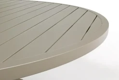 Tavolo per l'esterno Tavolo skipper tortora con 6 poltroncine shark tortora a prezzo scontato^Bizzotto Discount