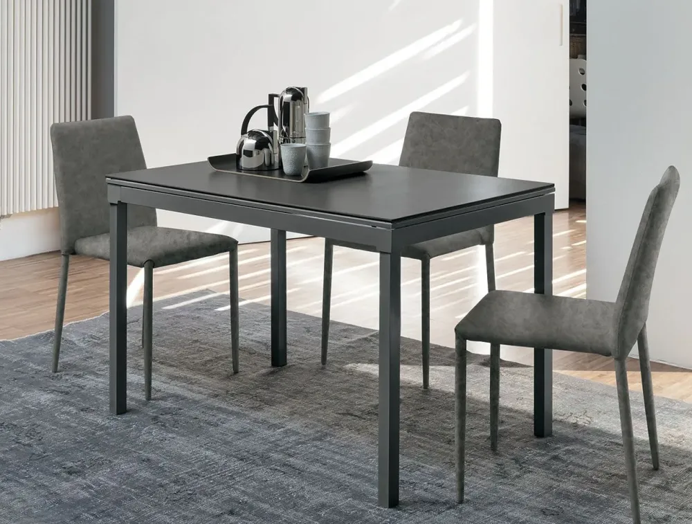 Clearance Tavolo Perigeo di : richiedi il prezzo Tavoli