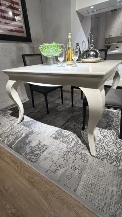 Tavolo quadrato in legno Tavolo quadrato laccato di in Offerta Outlet^Dialma Brown