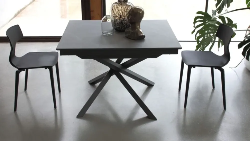 Tavolo quadrato Tokyo 108 di a prezzo riservato^Altacom Outlet